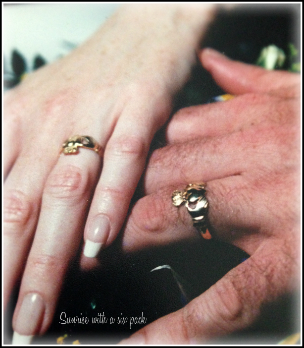 Claddagh bands